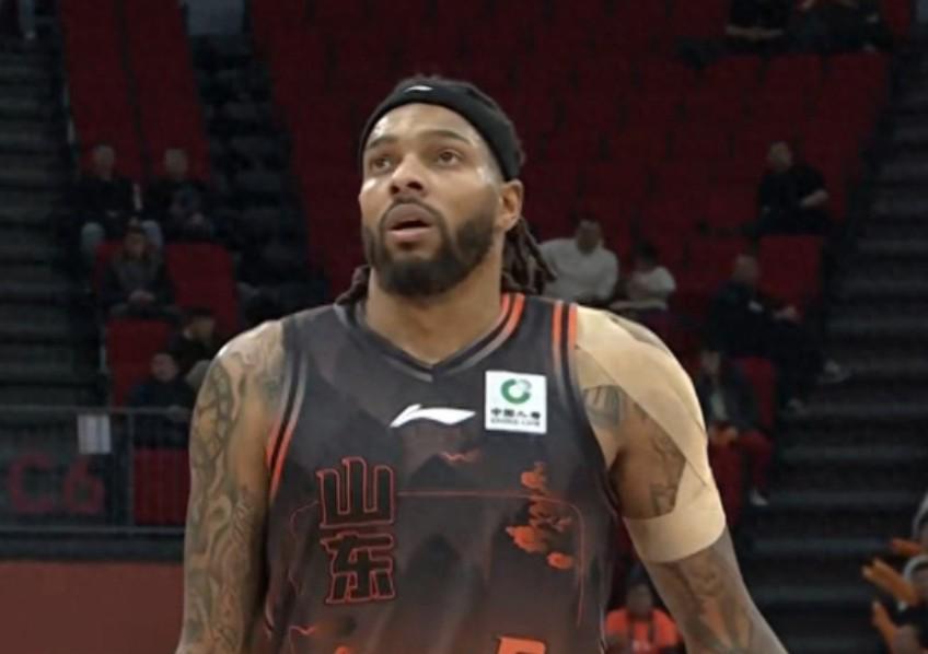 世界杯实时比分-记者：山东外援珀塞尔因感冒发烧，缺席今晚对阵宁波的比赛